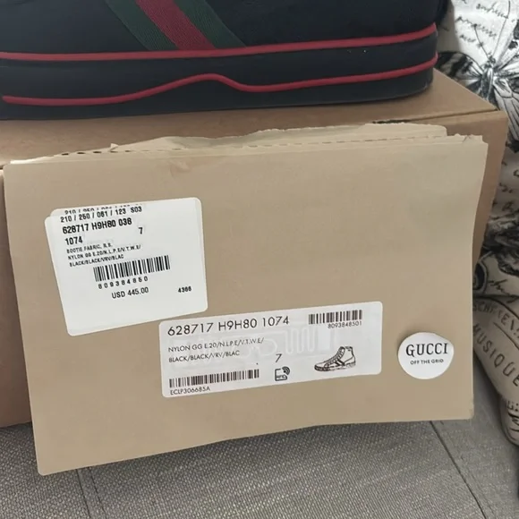 GUCCI Off The Grid high top sneaker. Gucci size 7 and runs big, fits like and 8 - Picture 4 of 5